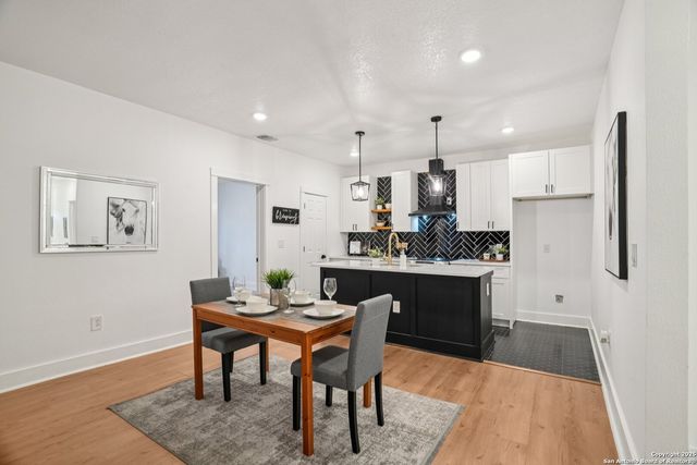 547 Rigsby, San Antonio, TX 78210