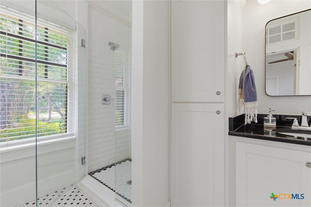 1120 W Hopkins Street, San Marcos, TX 78666