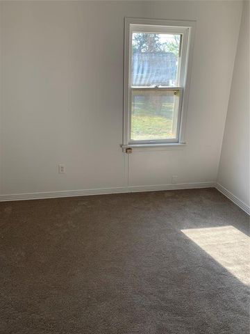 1006 N Market Street, Shawnee, OK 74801