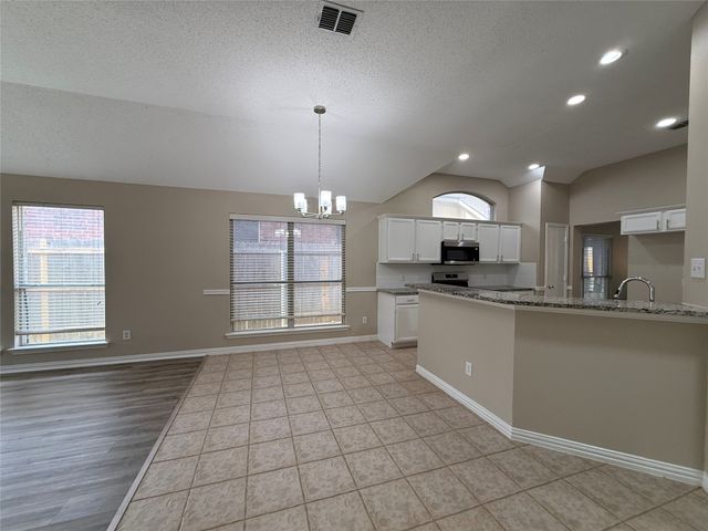 6824 Amberdale Drive, Fort Worth, TX 76137