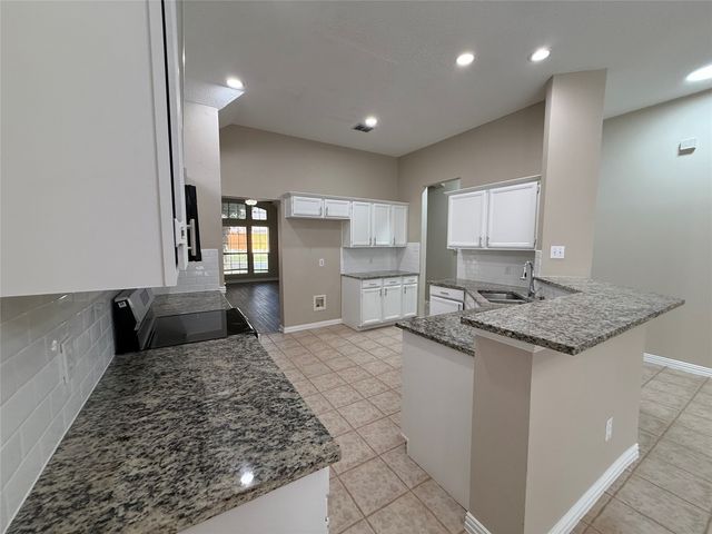 6824 Amberdale Drive, Fort Worth, TX 76137
