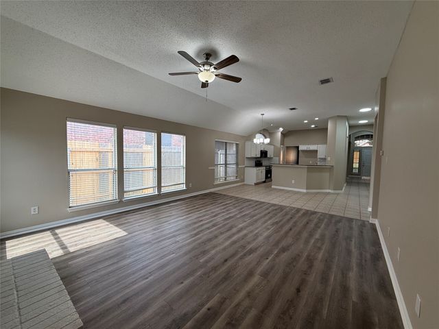 6824 Amberdale Drive, Fort Worth, TX 76137