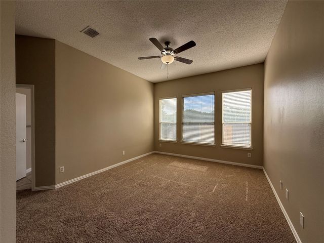 6824 Amberdale Drive, Fort Worth, TX 76137