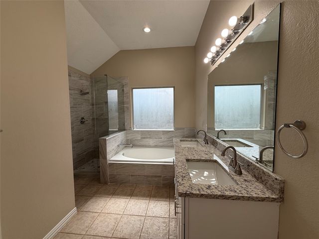 6824 Amberdale Drive, Fort Worth, TX 76137
