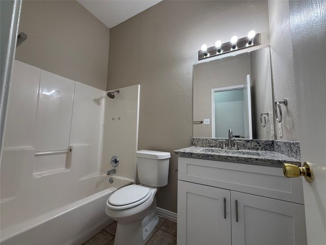 6824 Amberdale Drive, Fort Worth, TX 76137