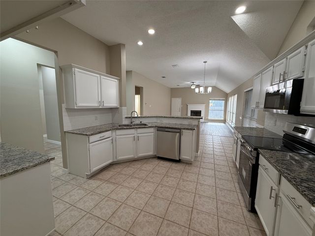 6824 Amberdale Drive, Fort Worth, TX 76137