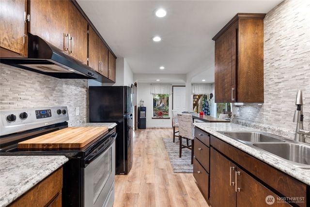 718 160th Street S, Spanaway, WA 98387