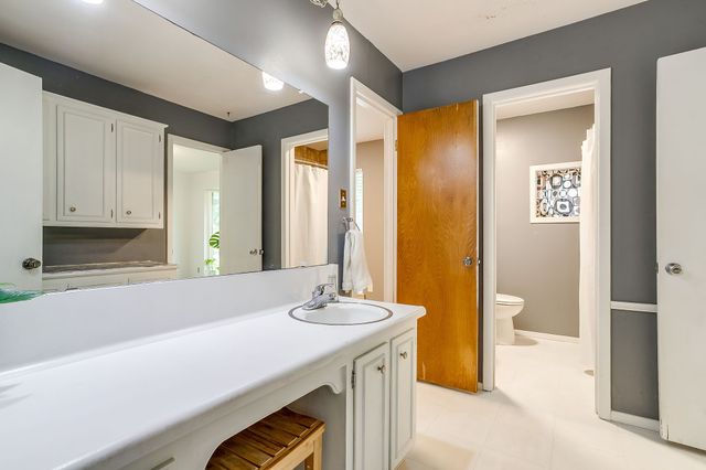 4000 Sundown Drive, Benbrook, TX 76116