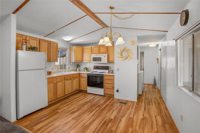 2960 Silver Creek Road 12, Bullhead City, AZ 86442