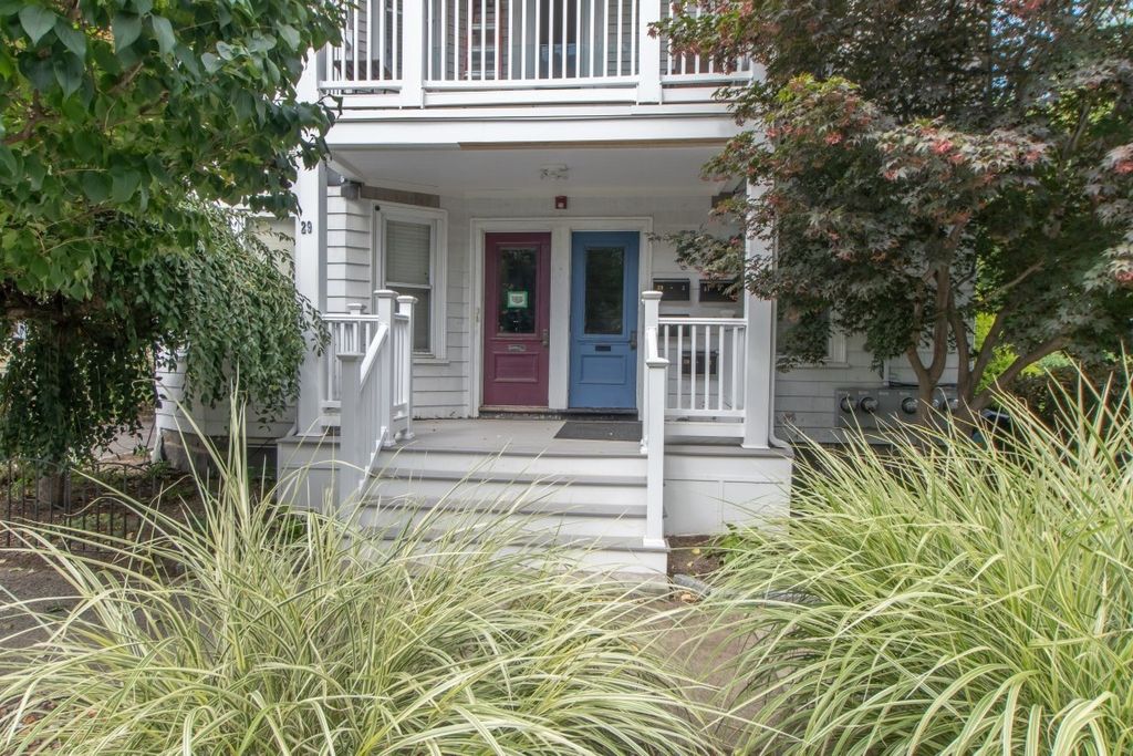 29 Leach St 3, Salem, MA 01970