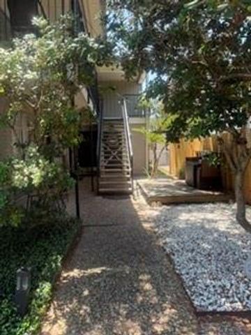 1603 W Main Street 4, Houston, TX 77006