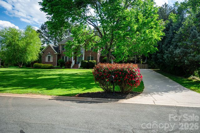 435 Crowders Bluff Court, Clover, SC 29710
