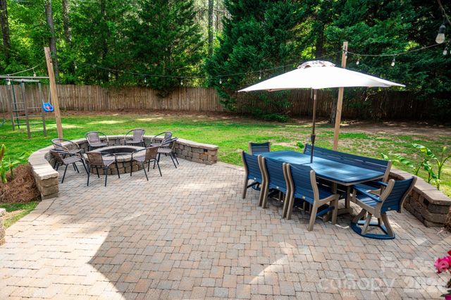 435 Crowders Bluff Court, Clover, SC 29710