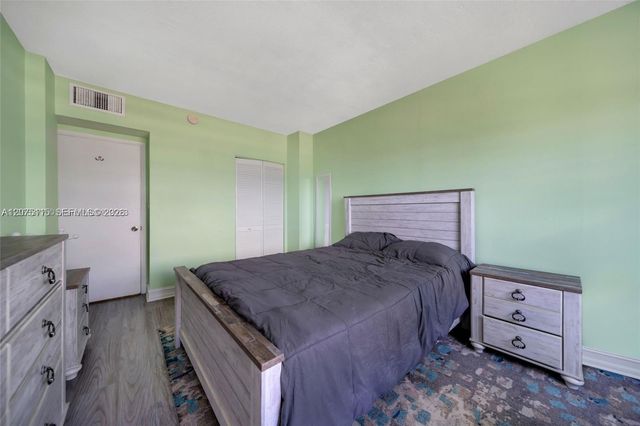 1455 N Treasure Drive PH-H, North Bay Village, FL 33141