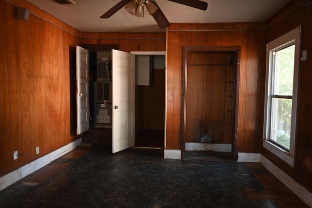 2121 AVENUE G, Wichita Falls, TX 76309