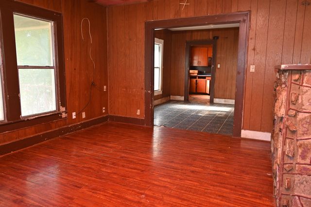 2121 AVENUE G, Wichita Falls, TX 76309