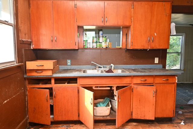 2121 AVENUE G, Wichita Falls, TX 76309