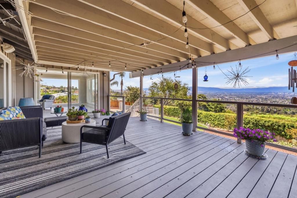 Image 17 of property listing at 15761 E Alta Vista Way, San Jose, CA 95127