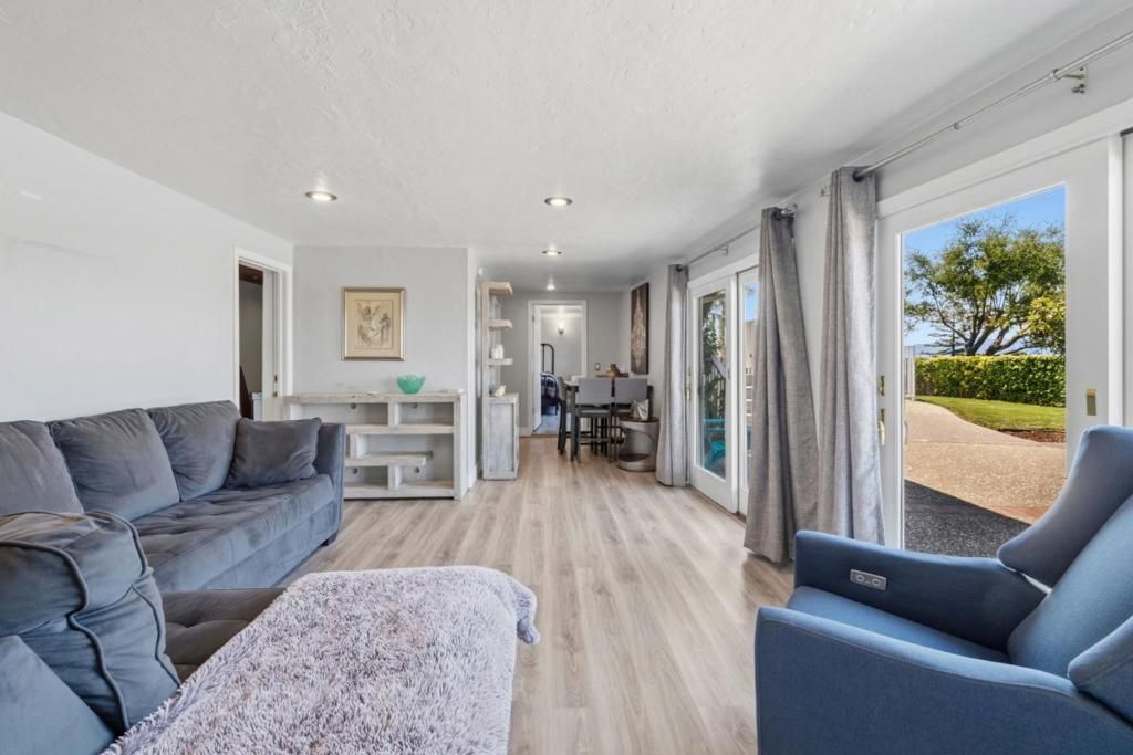 Image 30 of property listing at 15761 E Alta Vista Way, San Jose, CA 95127