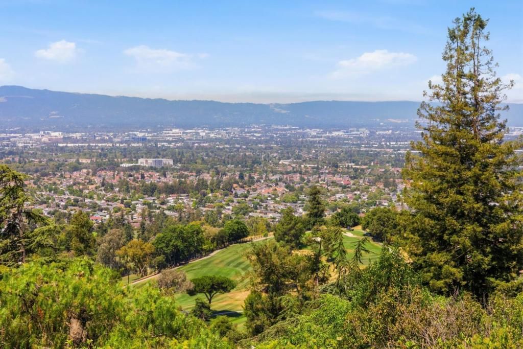 Image 46 of property listing at 15761 E Alta Vista Way, San Jose, CA 95127