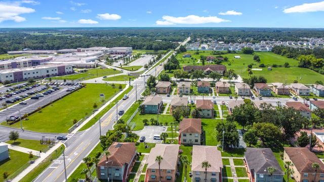 694 Michigan Ct Apt 2, St Cloud, FL 34769