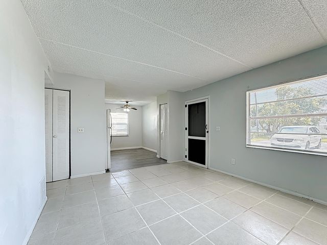 694 Michigan Ct Apt 2, St Cloud, FL 34769