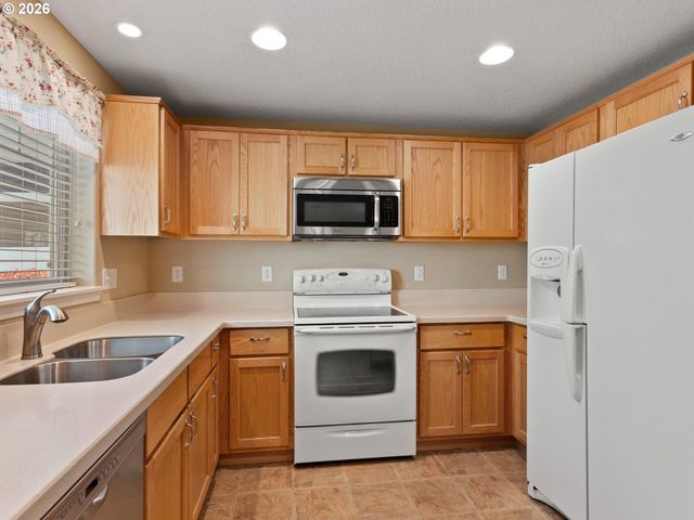 608 Se 15TH Ave, Battle Ground, WA 98604