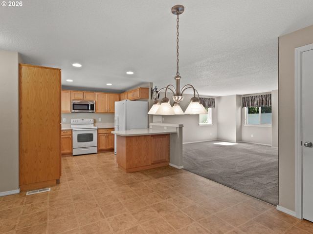 608 Se 15TH Ave, Battle Ground, WA 98604