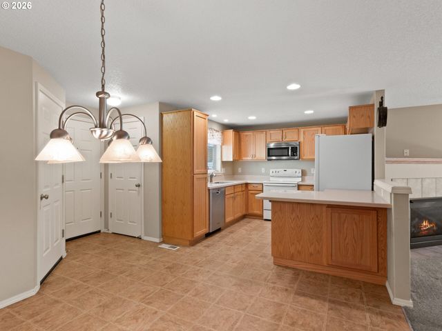 608 Se 15TH Ave, Battle Ground, WA 98604