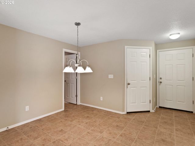 608 Se 15TH Ave, Battle Ground, WA 98604