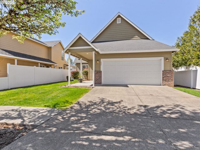 608 Se 15TH Ave, Battle Ground, WA 98604