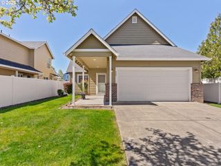 608 Se 15TH Ave, Battle Ground, WA 98604