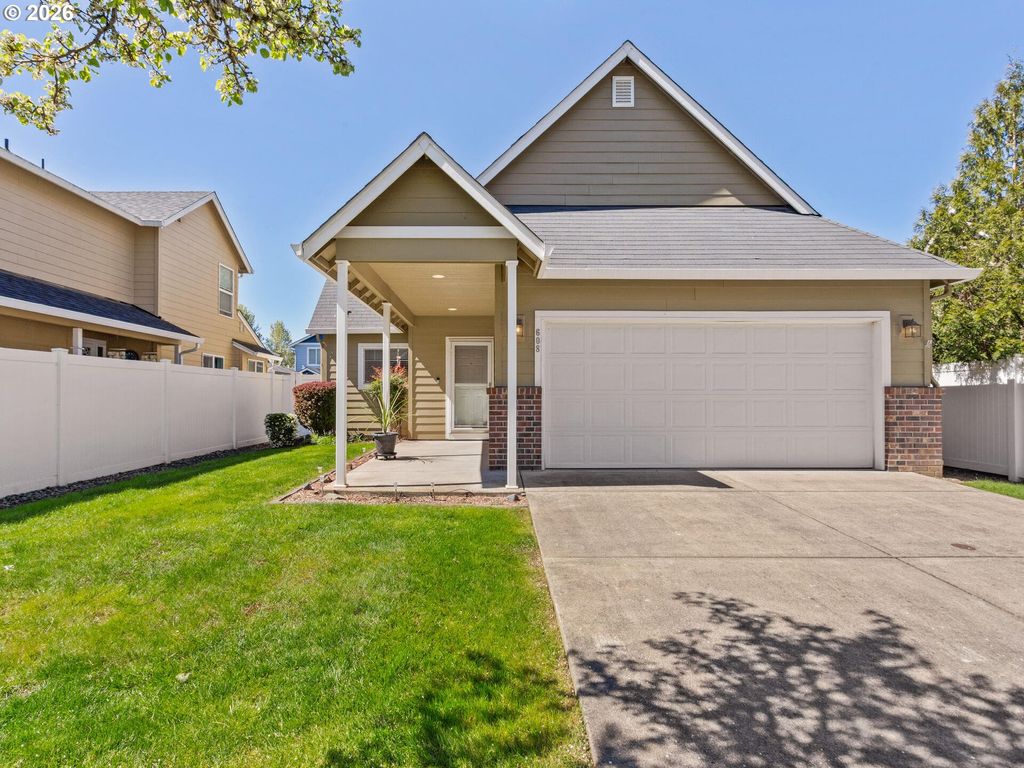 608 Se 15TH Ave, Battle Ground, WA 98604