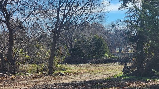 808 E Atkinson Street, Pittsburg, KS 66762