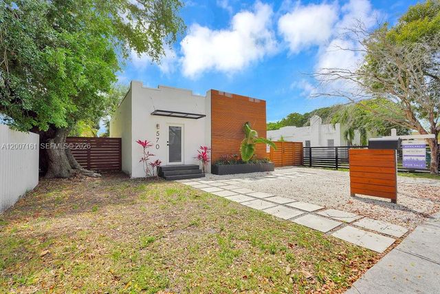 570 NW 48th St, Miami, FL 33127