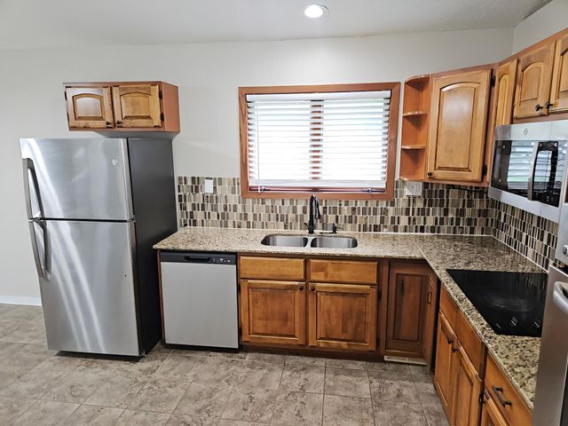 5940 Otter View Trail, White Bear Lake, MN 55110