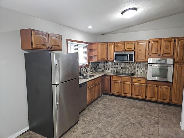 5940 Otter View Trail, White Bear Lake, MN 55110