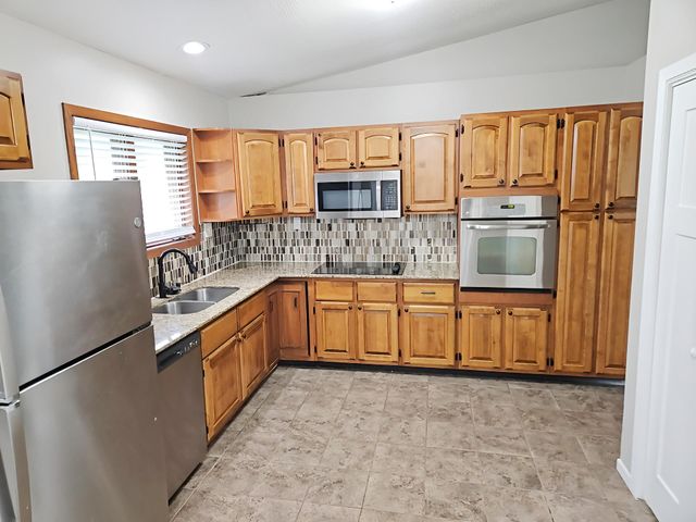 5940 Otter View Trail, White Bear Lake, MN 55110