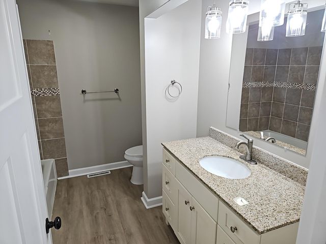 5940 Otter View Trail, White Bear Lake, MN 55110