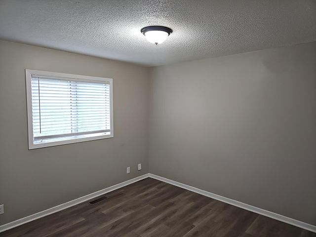 5940 Otter View Trail, White Bear Lake, MN 55110