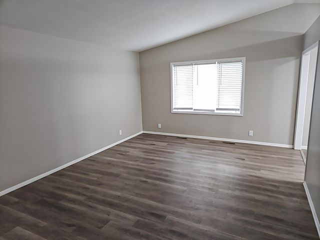 5940 Otter View Trail, White Bear Lake, MN 55110