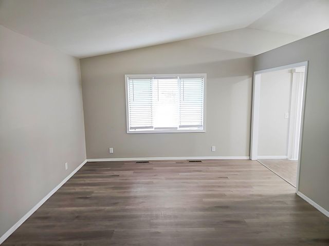 5940 Otter View Trail, White Bear Lake, MN 55110