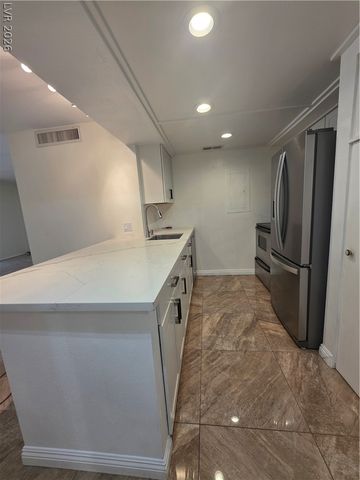 205 East Harmon Avenue 223, Las Vegas, NV 89169