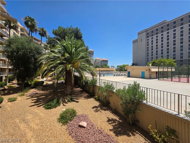 205 East Harmon Avenue 223, Las Vegas, NV 89169