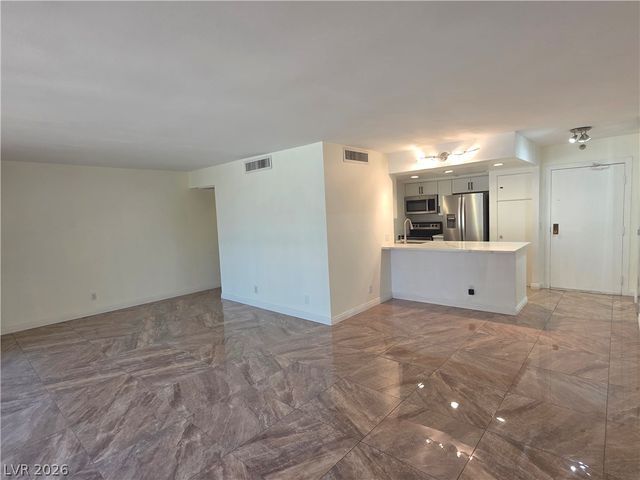 205 East Harmon Avenue 223, Las Vegas, NV 89169