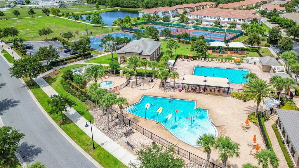 Image 65 of property listing at 13759 LARKTON LANE, Orlando, FL 32832