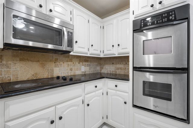 121 Crestview Street, Chandler, TX 75758
