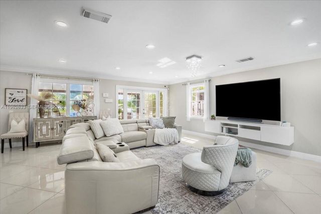 1820 Vista Way, Margate, FL 33063