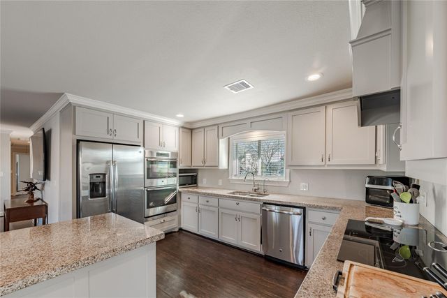 5103 Captains Drive, Dickinson, TX 77539