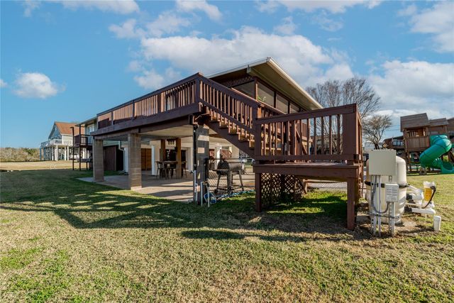 5103 Captains Drive, Dickinson, TX 77539